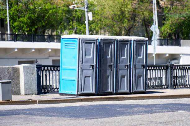 Best Portable restroom trailer rental  in Pine Castle, FL